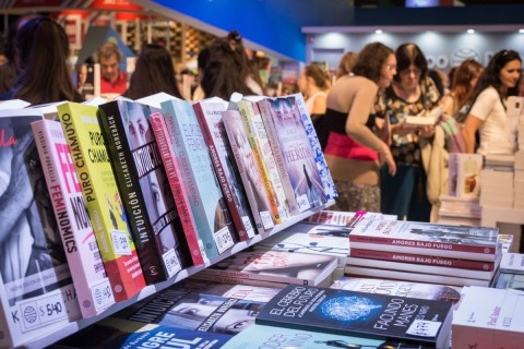 Cambio climático, feminismo y disidencias, algunos de los temas en la movida juvenil de la Ferial del Libro 2022