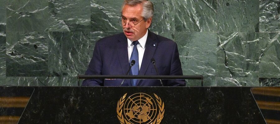 Fernández pidió el "rechazo global" ante los "discursos extremistas"