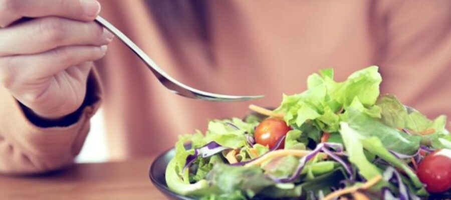 ¿Cómo sobrellevar las altas temperaturas? La alimentación e hidratación como aliados fundamentales