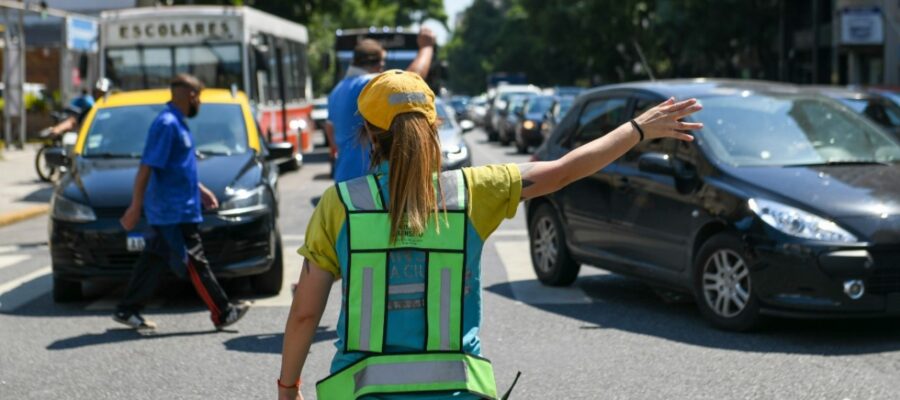 Para evitar sorpresas: cómo saber si tenemos multas de tránsito