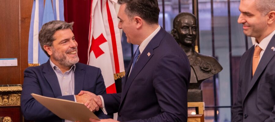 La Legislatura declaró a Ilia Darchiashvili como Huésped de Honor