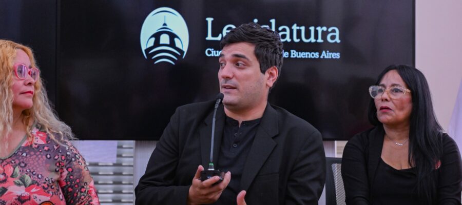 Homenaje legislativo a “Madres en Lucha por una Juventud Despierta”