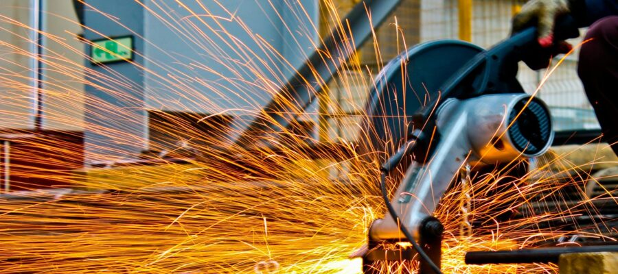 Se duplicó la tensión en las pymes industriales: caen ventas, suben atrasos y la rentabilidad se hunde