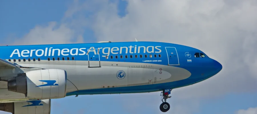 Aerolíneas Argentinas suma dos destinos inéditos al Caribe: uno fue sensación en el Mundial