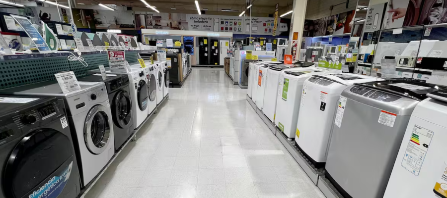 Frávega y Megatone, bajo presión: la morosidad se dispara y las cadenas activan un plan de emergencia