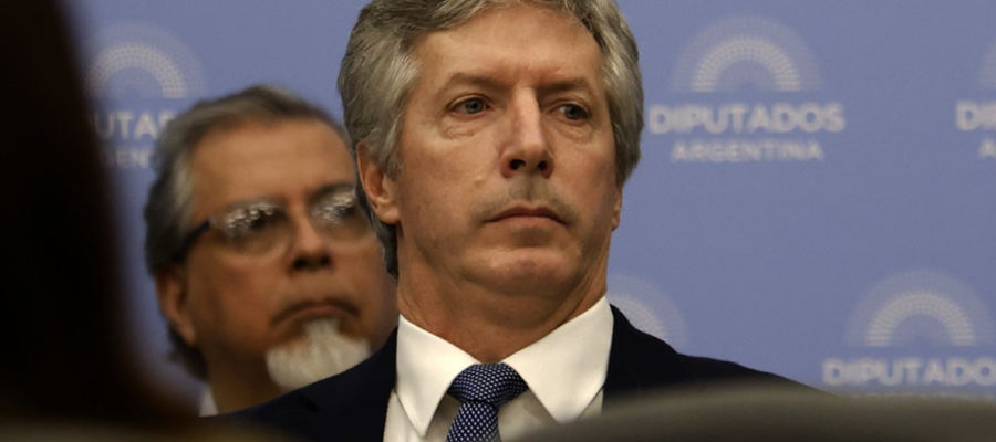 El Gobierno pone en juego US$ 7.000 millones y abre un debate que puede cambiar el crédito en dólares