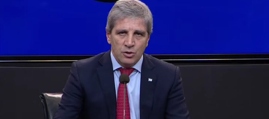 Caputo habló de los millones de argentinos endeudados: qué dijo sobre un posible salvataje