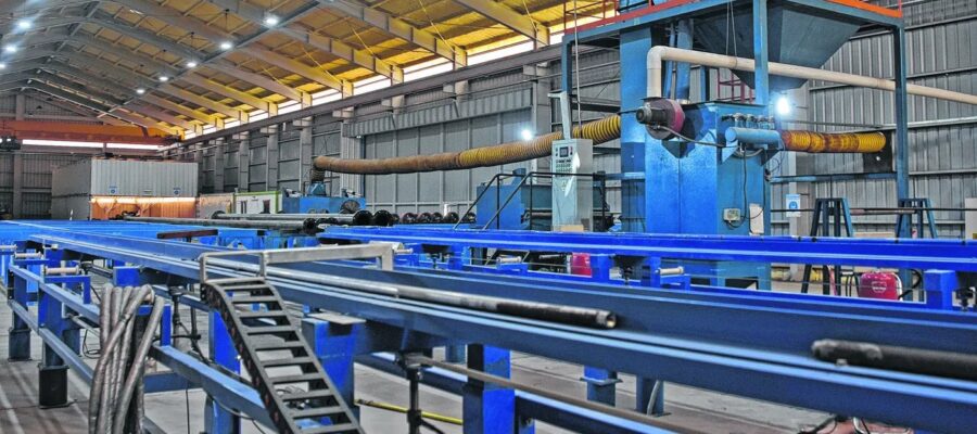 Industria y construcción se derrumbaron en julio: el dato del INDEC que desnuda la falsa recuperación