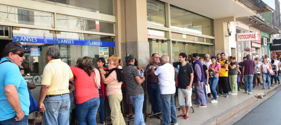 Los bancos cerrarán cinco días seguidos en noviembre: el motivo inesperado y qué pasará con tu dinero